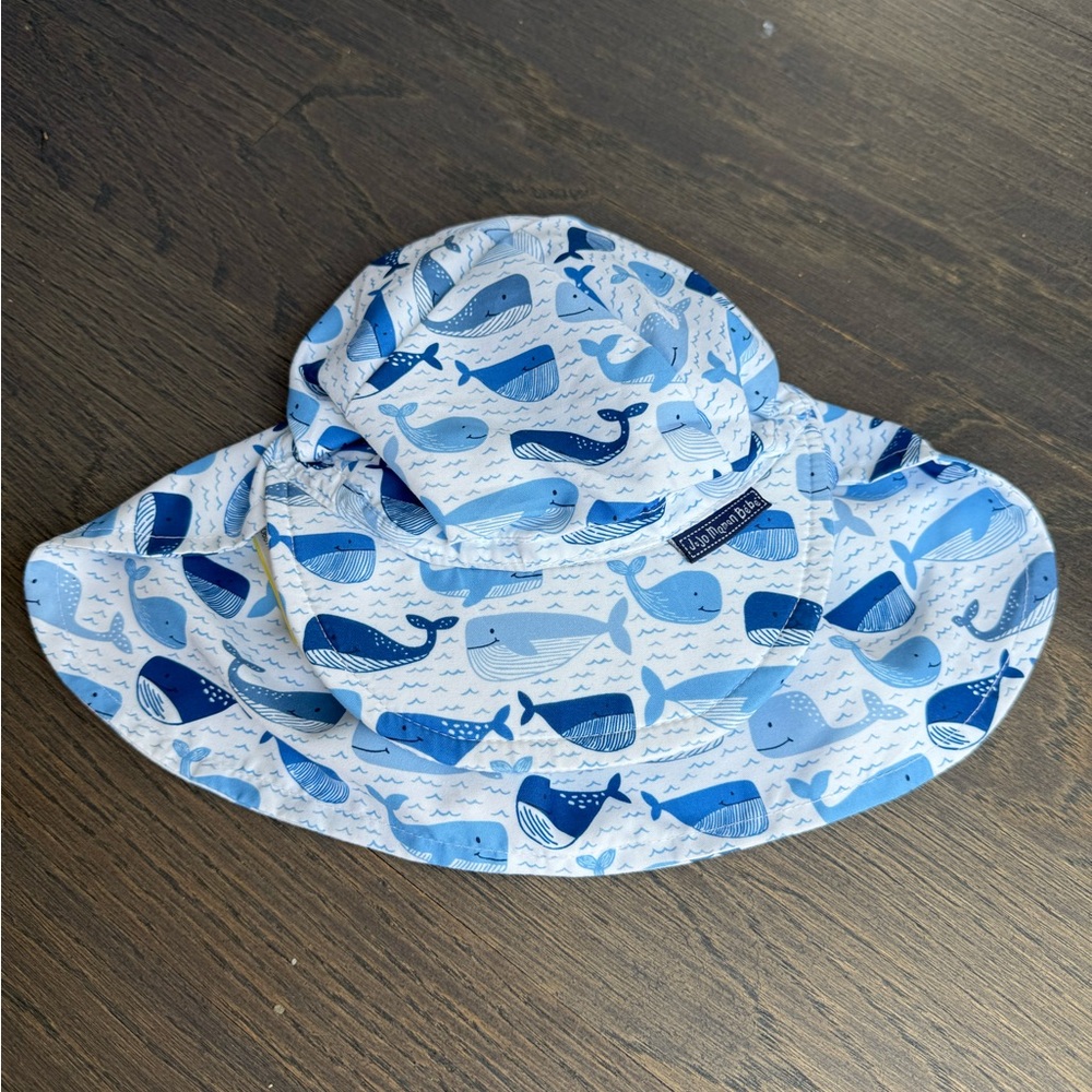 New JoJo Maman Bébé Boy Sun Protection Blue Whale Print Hat USF 50+